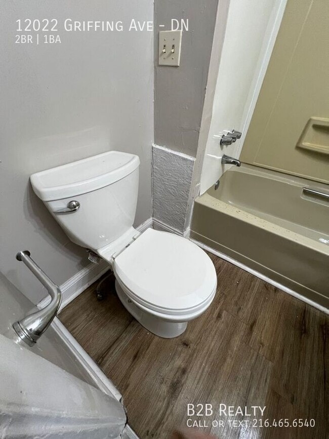 Building Photo - 12022 Griffing Ave