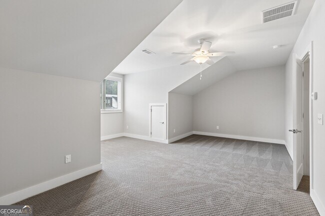 Building Photo - 2974 Hermance Dr NE