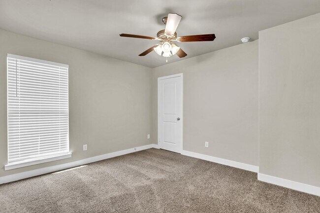 Building Photo - 9044 Antelope Ave