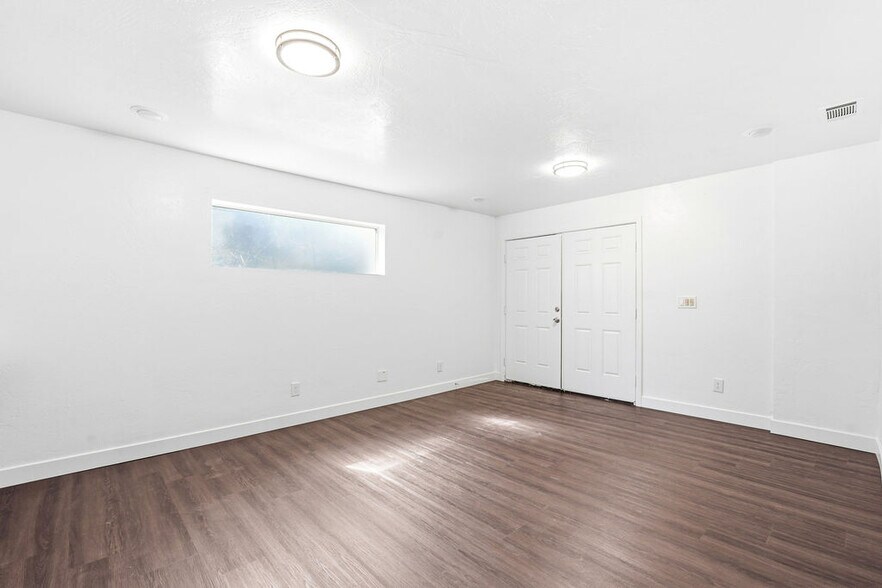 Building Photo - 23855 Zuger Dr