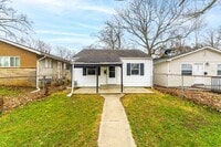 Building Photo - Fully Renovated 2BR Home with Modern Upgra...