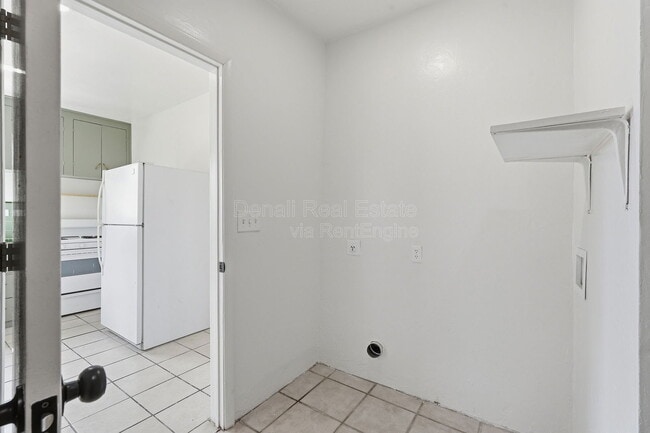 Building Photo - 1432 N Columbus Blvd