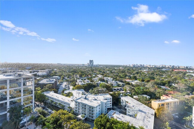 Building Photo - 3350 SW 27th St