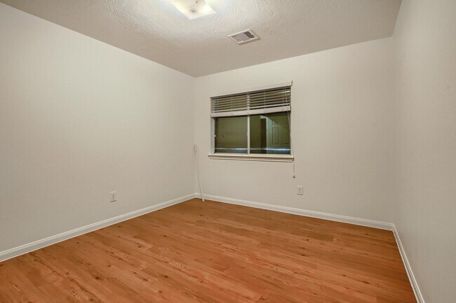 Building Photo - 1039 Doubletree Glen Dr