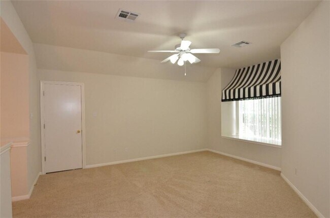 Building Photo - 15024 Galena Dr