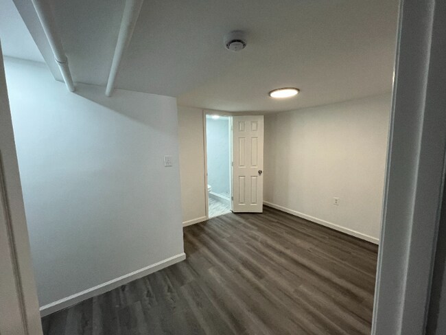 Building Photo - 4634 Fernhill Rd