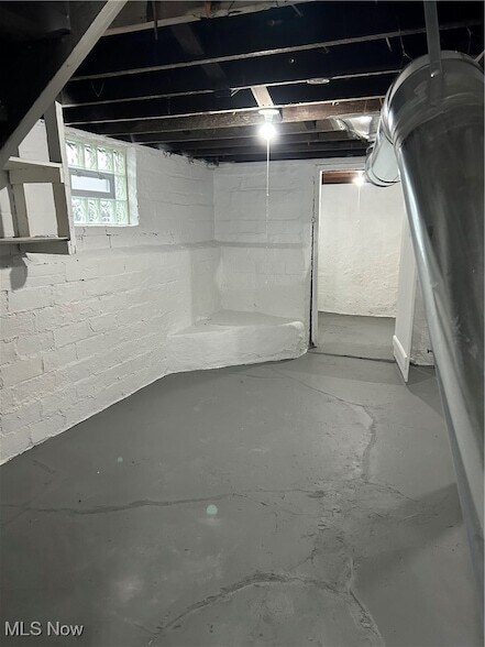 Building Photo - 15630 Holmes Ave