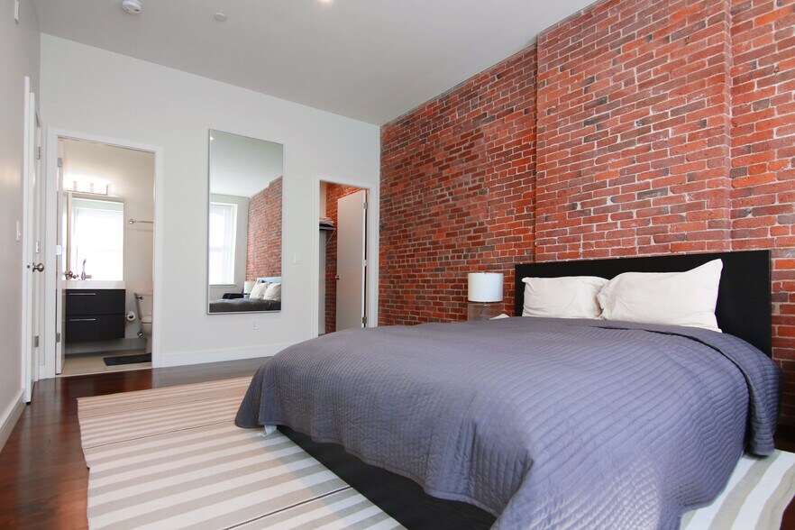 Building Photo - 460 Harrison Ave