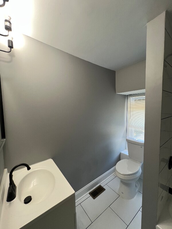 Building Photo - 547 High St