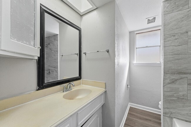 Building Photo - 10407 Lantry Way