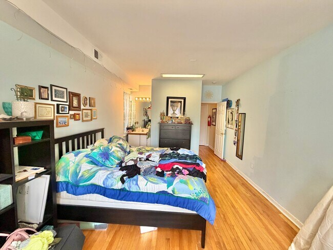 Building Photo - 0394 - Souliotis