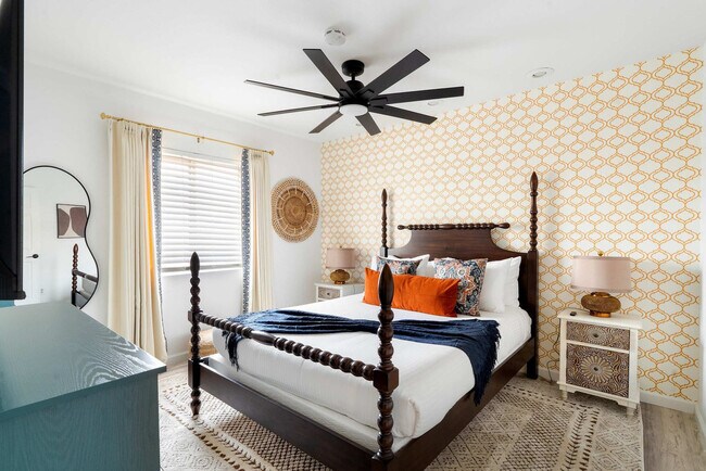 Building Photo - 6235 E Thunderbird Rd