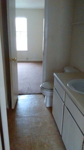 Building Photo - 1106 Verde Dr