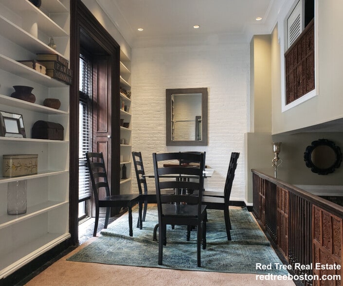 Building Photo - 115 Beacon St