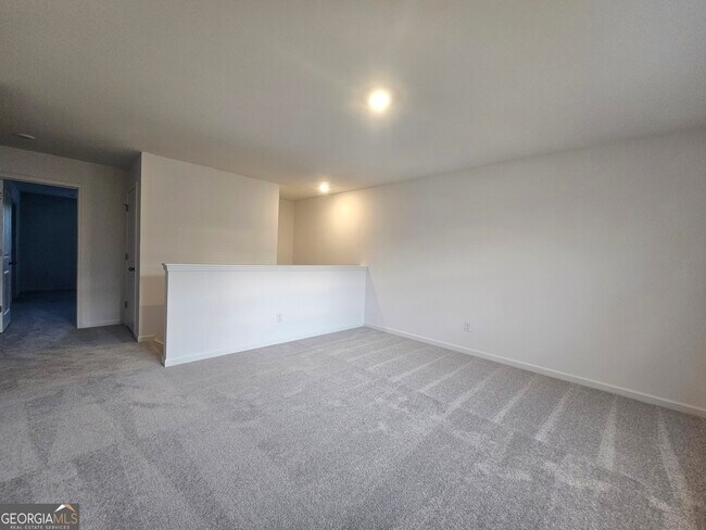 Building Photo - 285 Red Dragon Dr