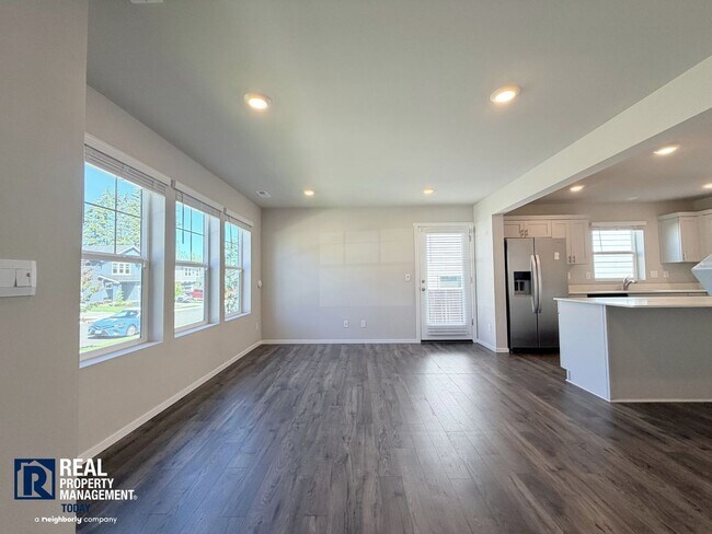 Building Photo - Brand-New 3BR Town Home Near JBLM | Bonus Loft, 2-Car Garage & Modern Finishes