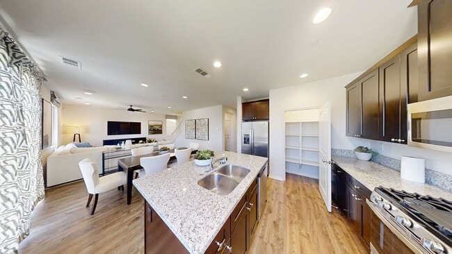 Building Photo - Beautiful 4 bed 3 bath home in Beaumont, Ca.