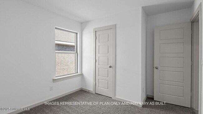 Building Photo - 206 14th St