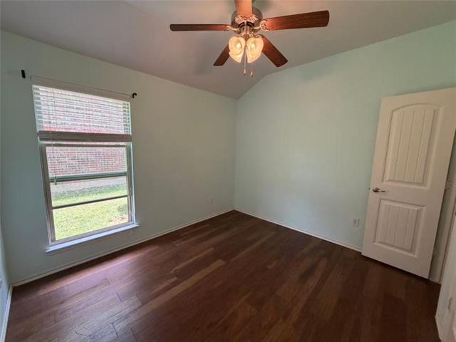 Building Photo - 832 Cheyenne Dr