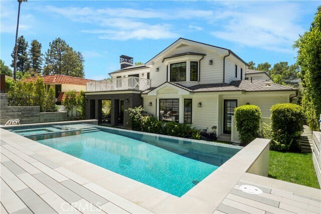 Building Photo - 2520 La Condesa Dr