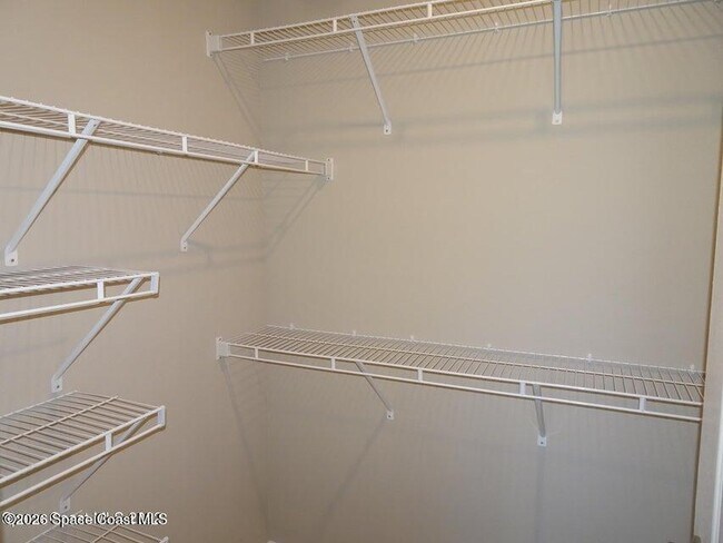 Building Photo - 701 Avalon St SE