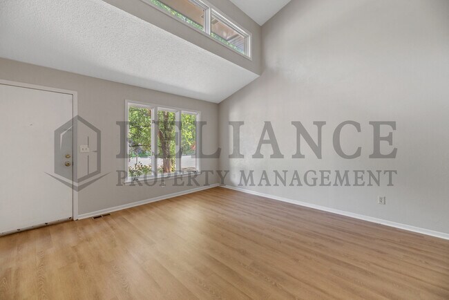 Building Photo - 10919 W Nantucket St