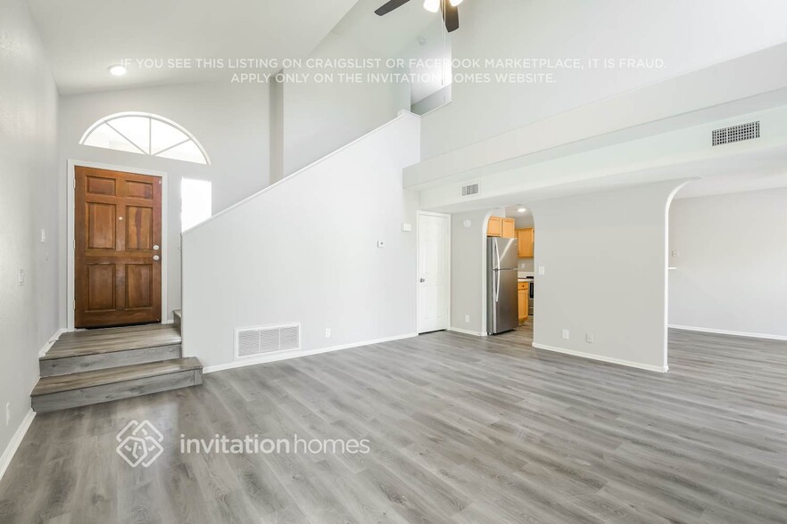 Building Photo - 7704 W Oraibi Dr