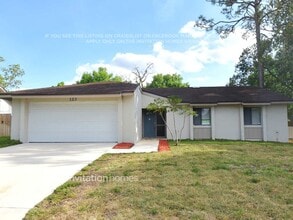Building Photo - 123 Lyndhurst Dr
