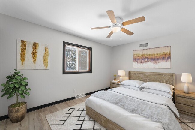 Building Photo - 666-668 Hearne Ct.