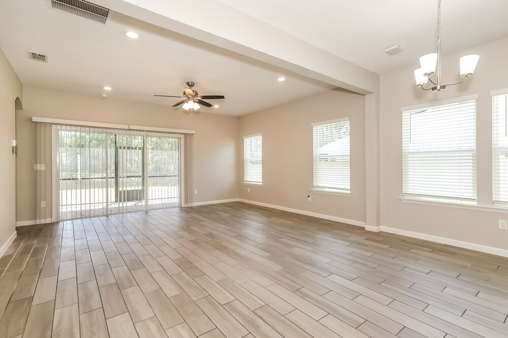 Building Photo - 10392 Pavnes Creek Dr