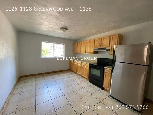 Building Photo - 1126-1128 Greenwood Ave-1126