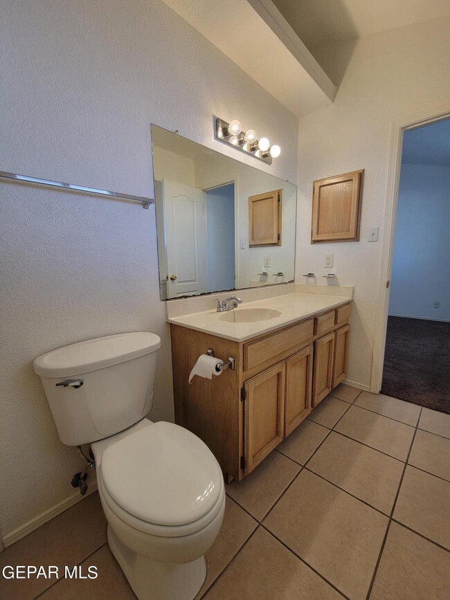 Building Photo - 8695 Pilgrimage Cir