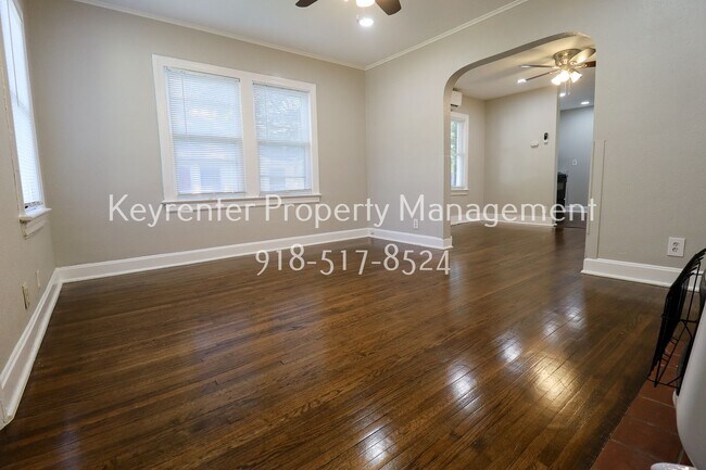 Building Photo - 345 S Zunis Ave