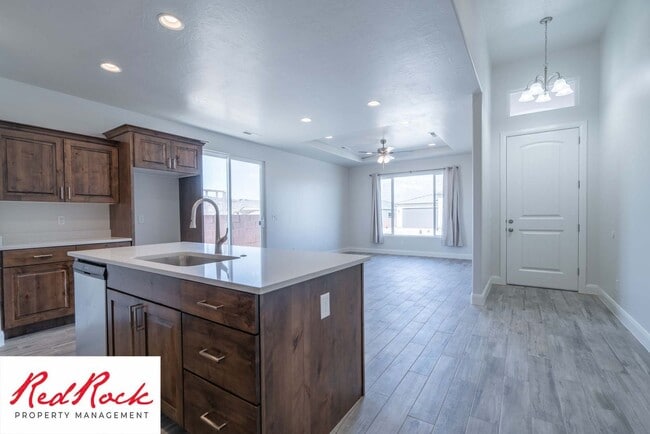 Building Photo - Single-Level Home in Hurricane With an Attached Casita!