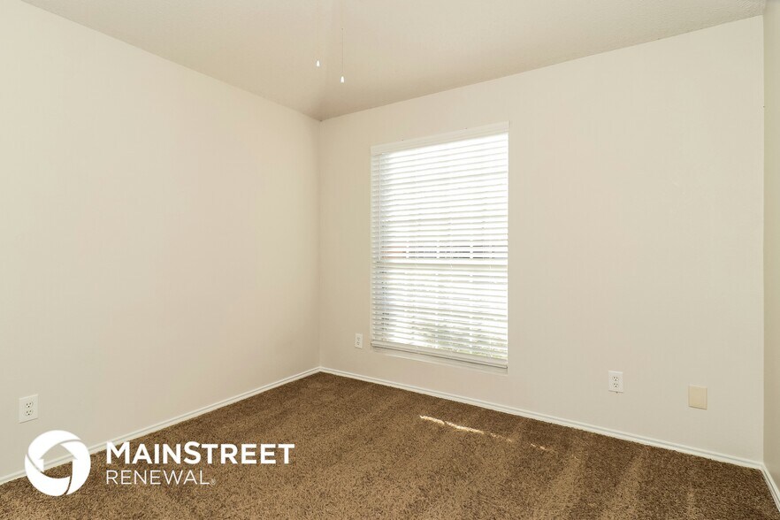 Building Photo - 7701 Amsterdam Ln