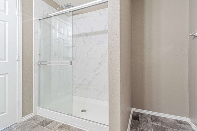 Building Photo - Energy-Efficient Two-Story Home in Northside ISD – Available for Lease!