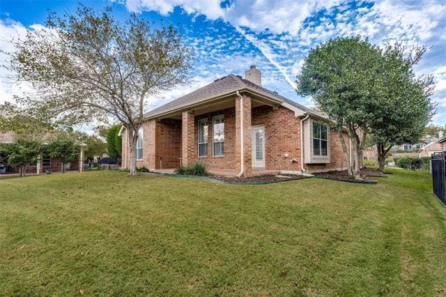 Building Photo - 1309 Quaker Dr