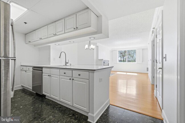 Building Photo - 1276 N Wayne St