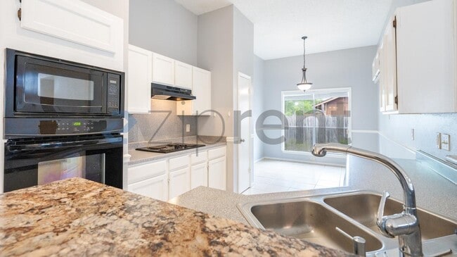 Building Photo - 4315 Lakebend W Dr