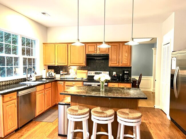 Building Photo - 19101 Harbor Cove Ln