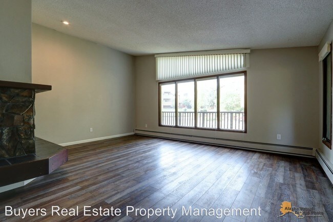 Building Photo - 3 br, 2 bath House - 7213 Foxridge Circle #1