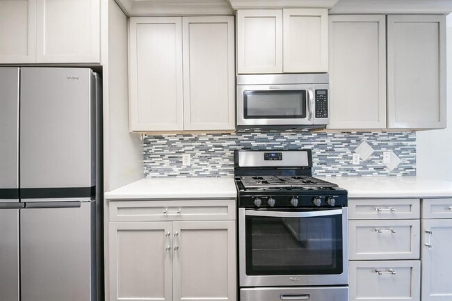 Building Photo - 112 Glade Bridge Ct