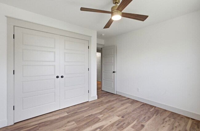 Building Photo - 155 Dedman St