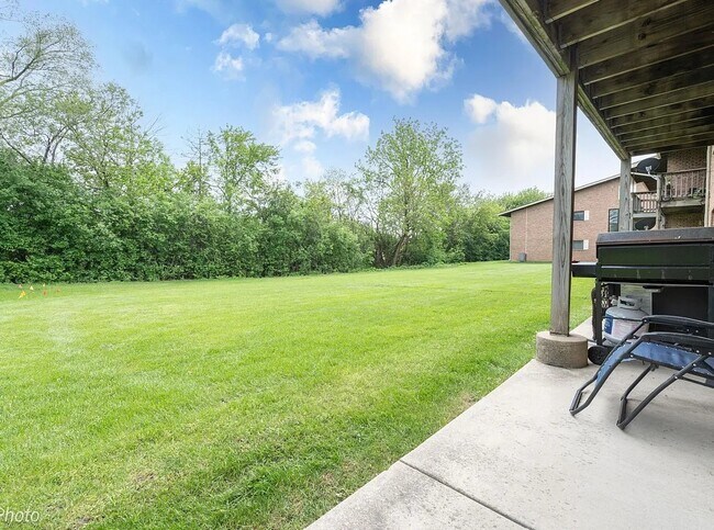 Building Photo - 7413 Brookdale Dr
