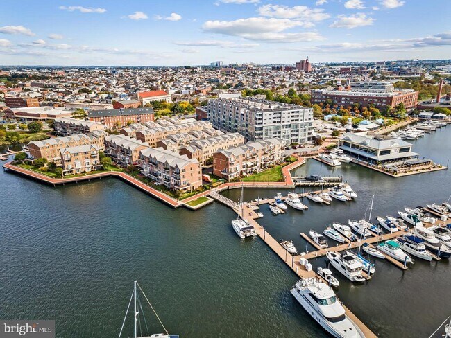 Building Photo - 2614 Lighthouse Ln