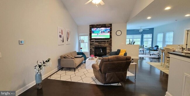 Building Photo - 18161 Emerson Way