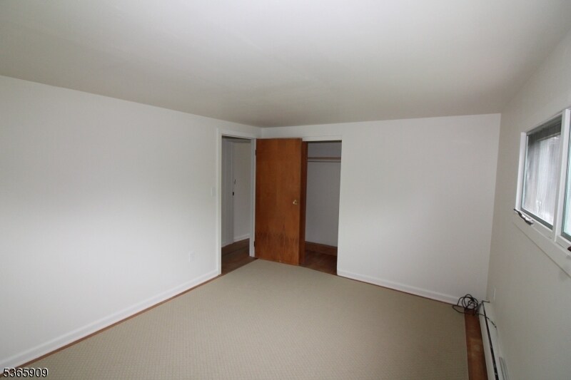 Building Photo - 471 Milford Warren Glen Rd