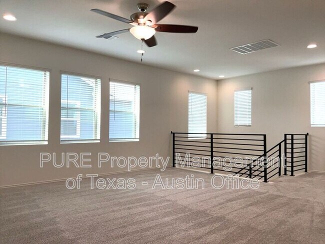 Building Photo - 2305 Twisted Willow Ln