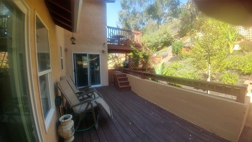 Building Photo - 9028 Burr St