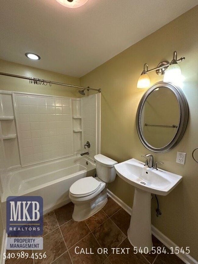 Building Photo - 6564 Monet Dr